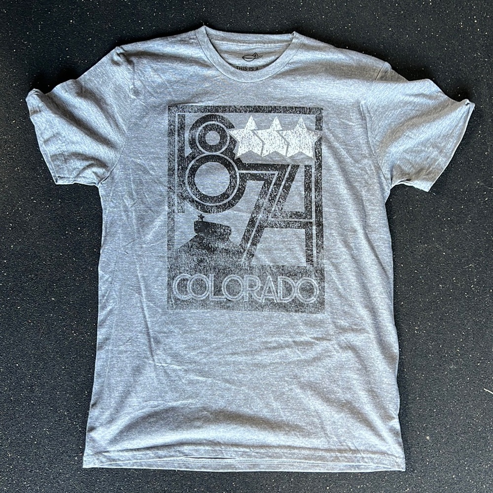 WALNUT & SUEDE: tee